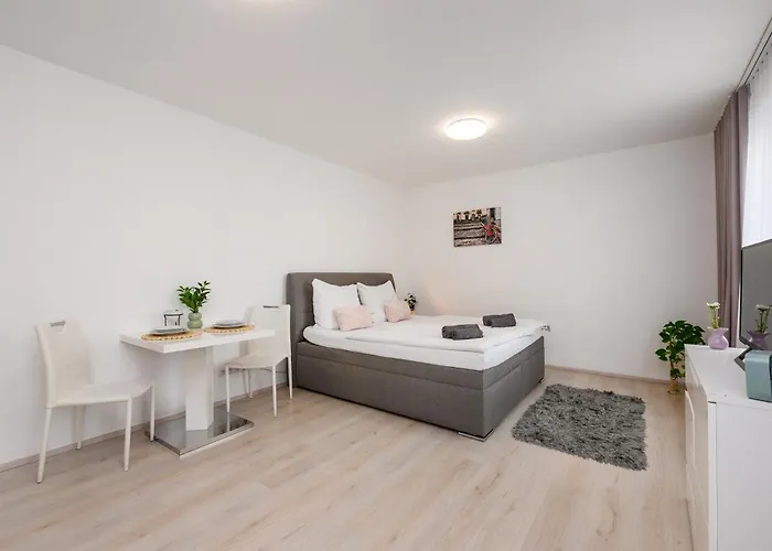 Dory Apartment
